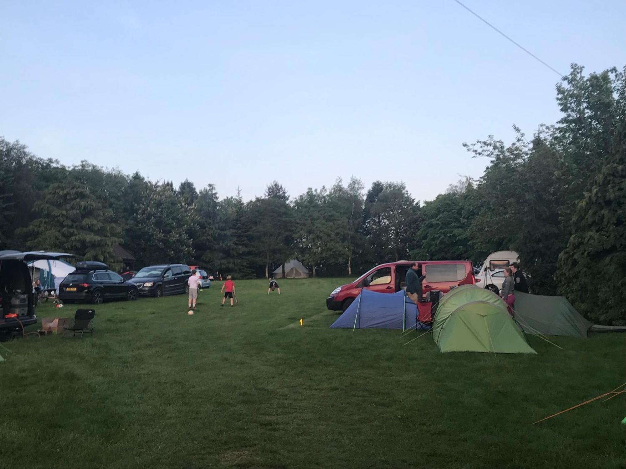 Spacious Bell Tent At Herigerbi Park Lincolnshire Villa Grantham Exterior photo